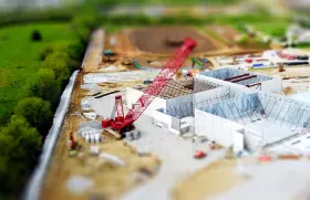 Photo d'un grue floutée