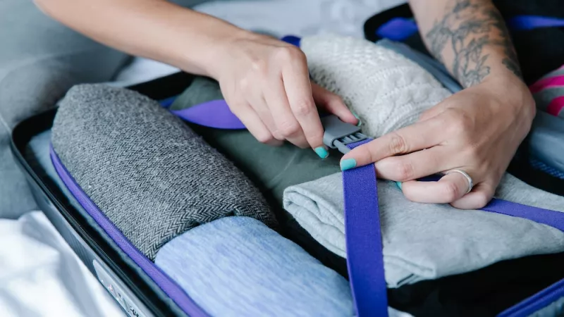 Illustration fermture de valise
