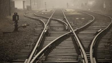 Aiguillage férovière de trois rails.